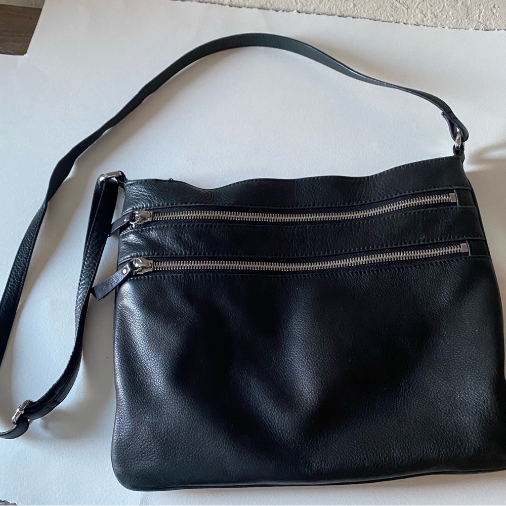 Margot Triple Zip Crossbody Shoulder Bag, Black.
